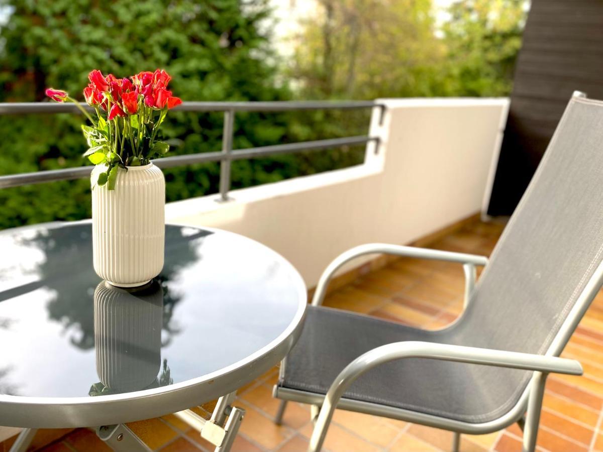 Apartment Top-apartment Mit Parkplatz Und Balkon Reutlingen